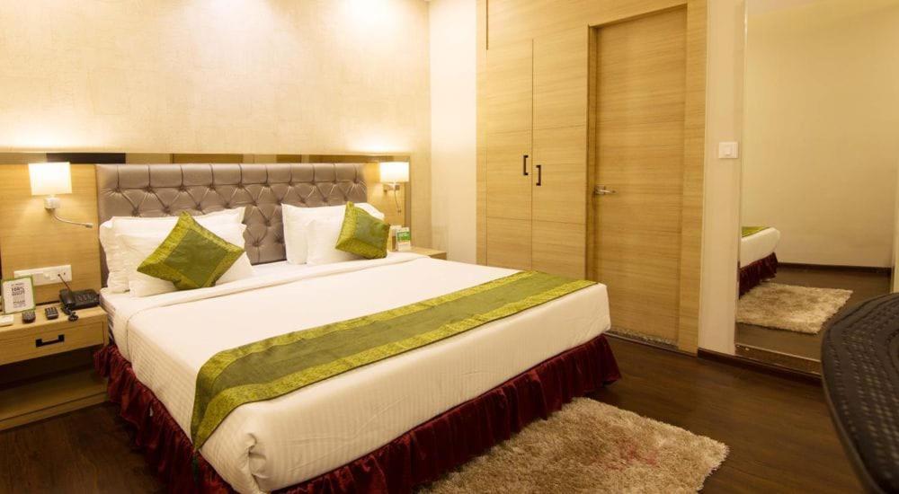 Kc Manor Hotel Jamshedpur Bagian luar foto