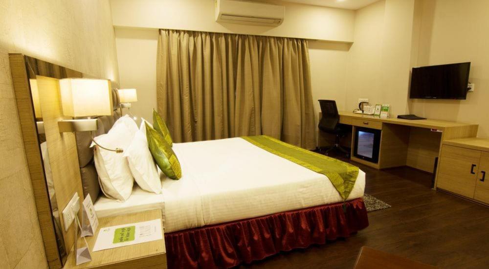 Kc Manor Hotel Jamshedpur Bagian luar foto