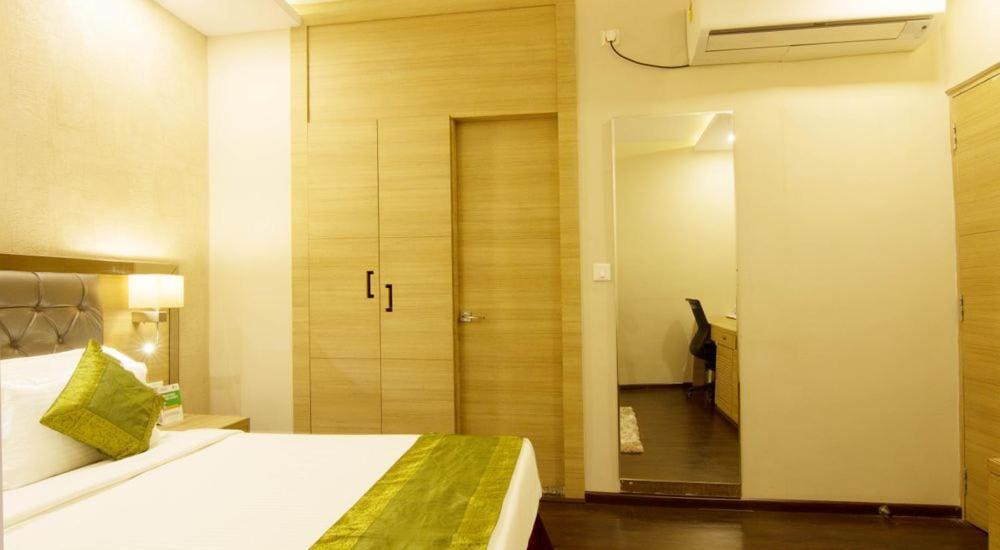 Kc Manor Hotel Jamshedpur Bagian luar foto